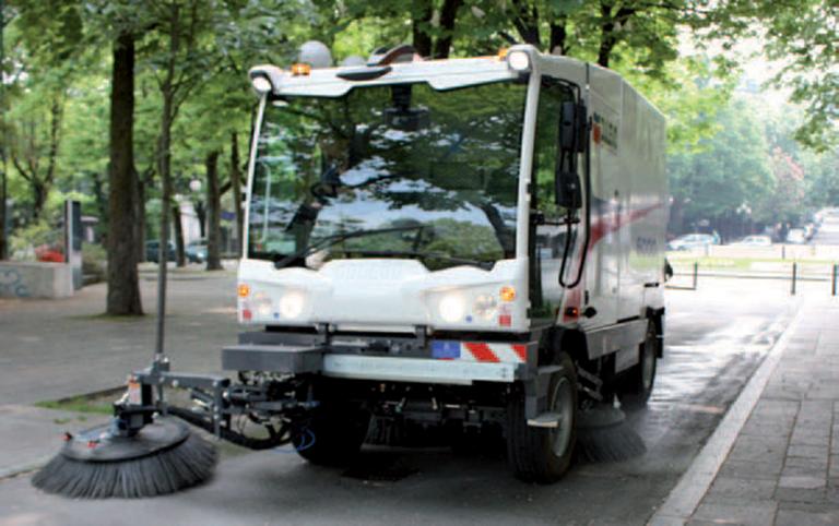 Những lỗi thường gặp khi sử dụng xe quét đường đô thị Dulevo cần tránh