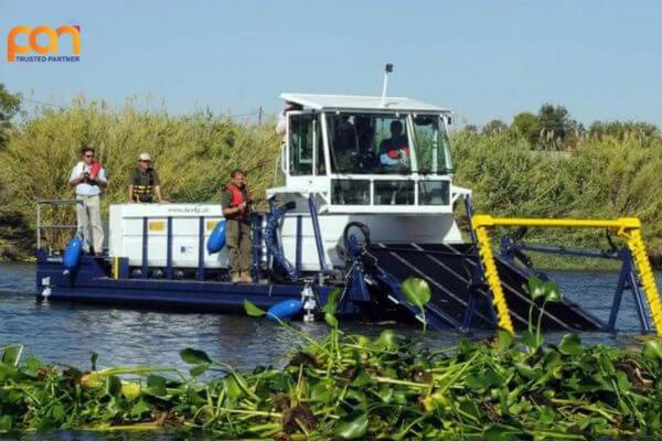 Lý do nên mua xe vớt rác trên sông Berky là gì?