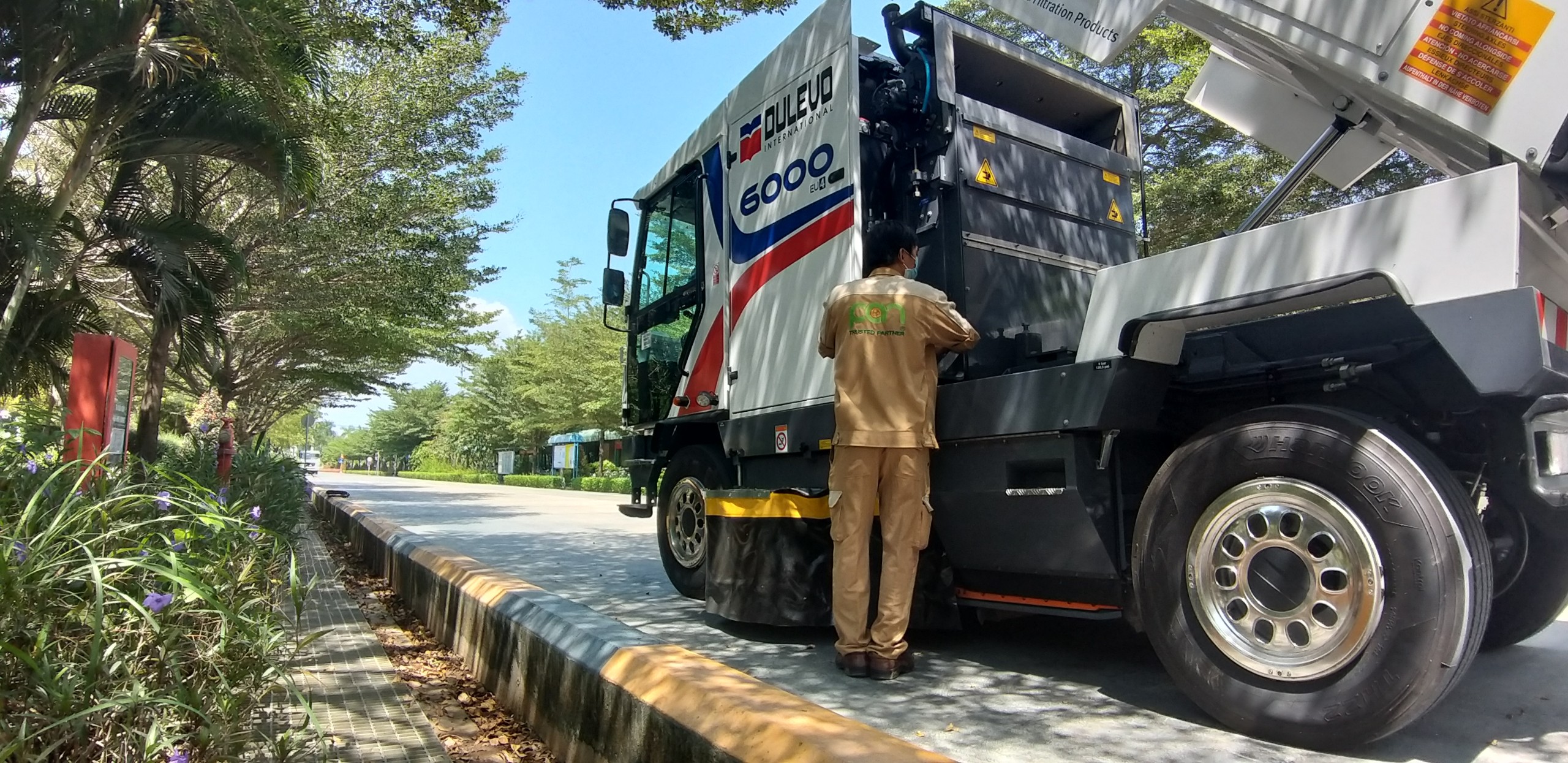 Những sai lầm thường mắc phải khi vận hành xe quét đường - Cảnh báo và giải pháp