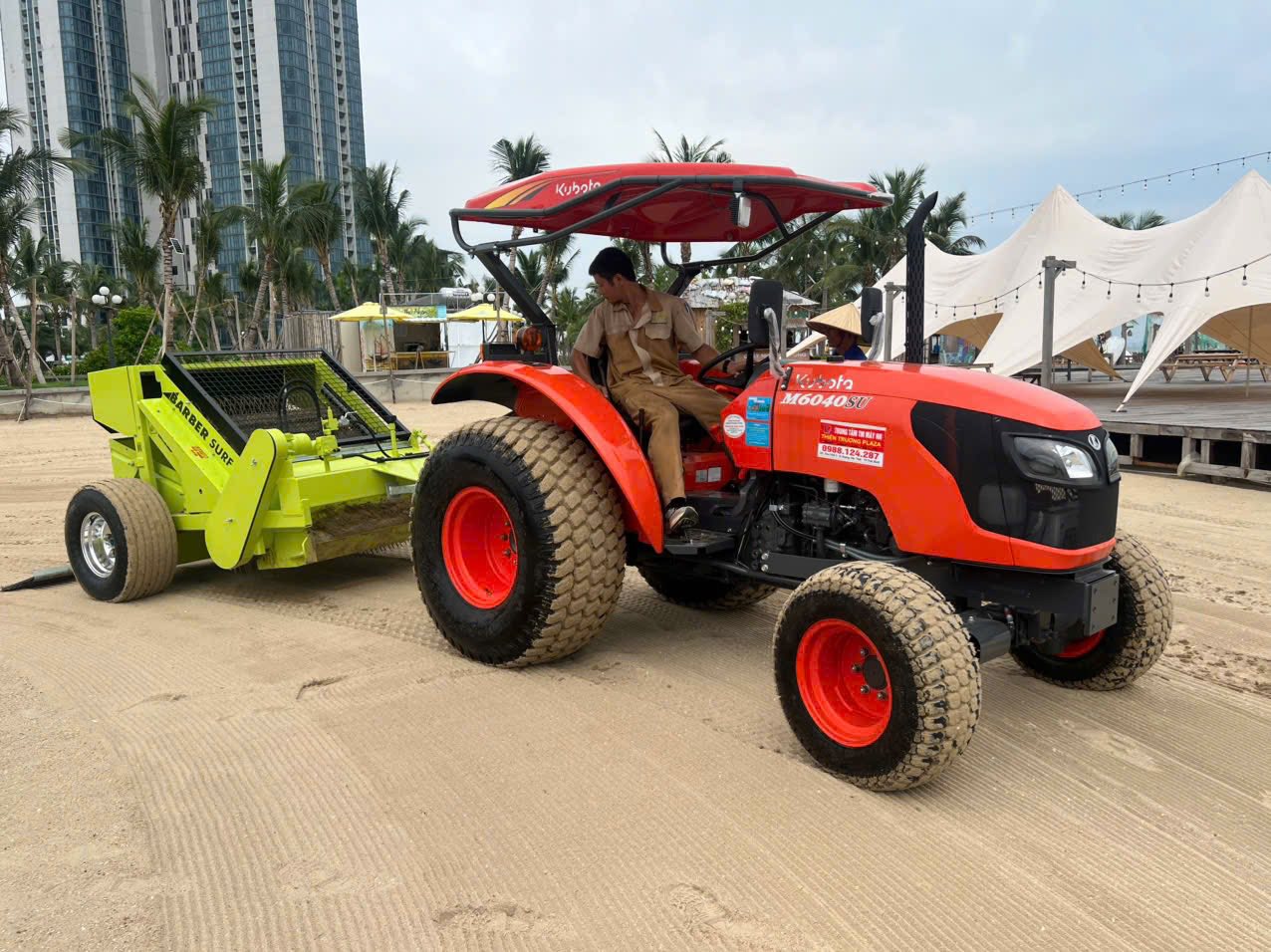 PAN BÀN GIAO XE SÀNG CÁT BÃI BIỂN H. BARBER CHO DỰ ÁN SORA BAY HẠ LONG (BIM GROUP)