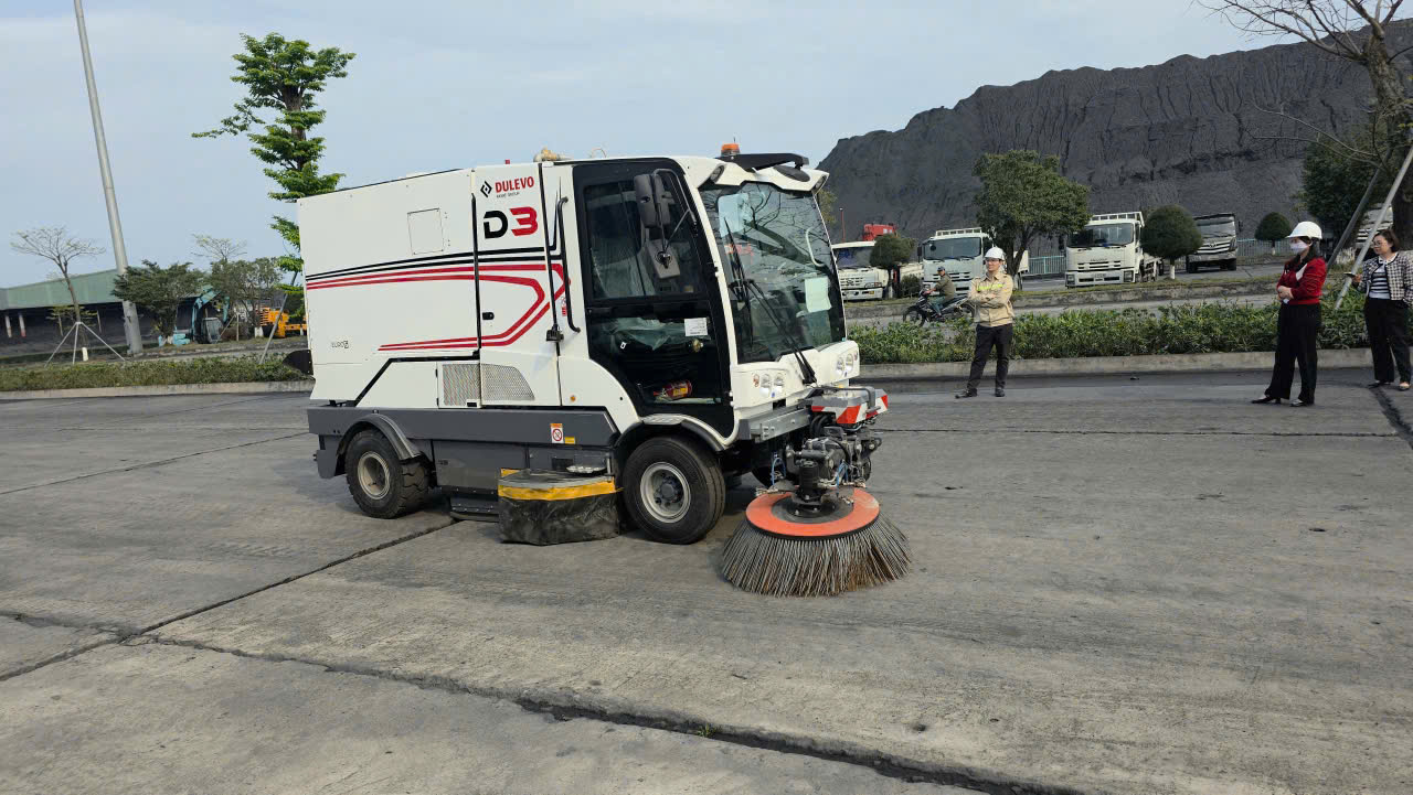 PAN Tiếp Tục Đưa Xe Quét Đường DULEVO D3 Về Việt Nam